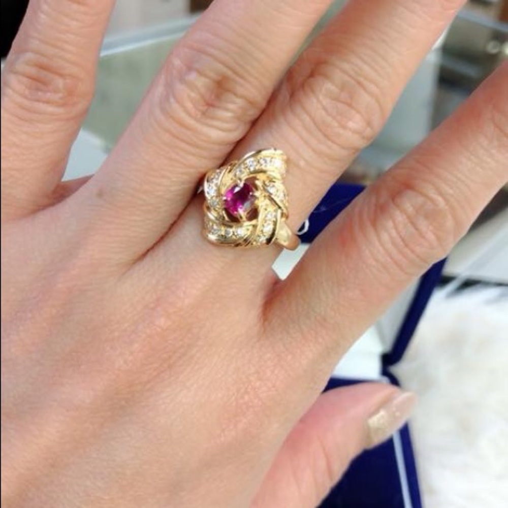 REAL 18k Gold with RUBY stone